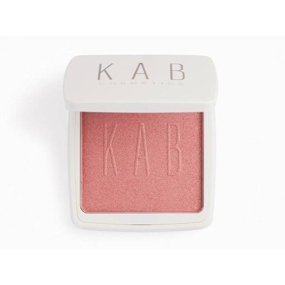 NEW KAB Cosmetics Pressed Glow Powder in French Kiss - Picture 3 of 8
